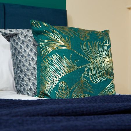 Exquisite Cambridge Abode - Sleeps 6 - Parking Apartment Екстериор снимка