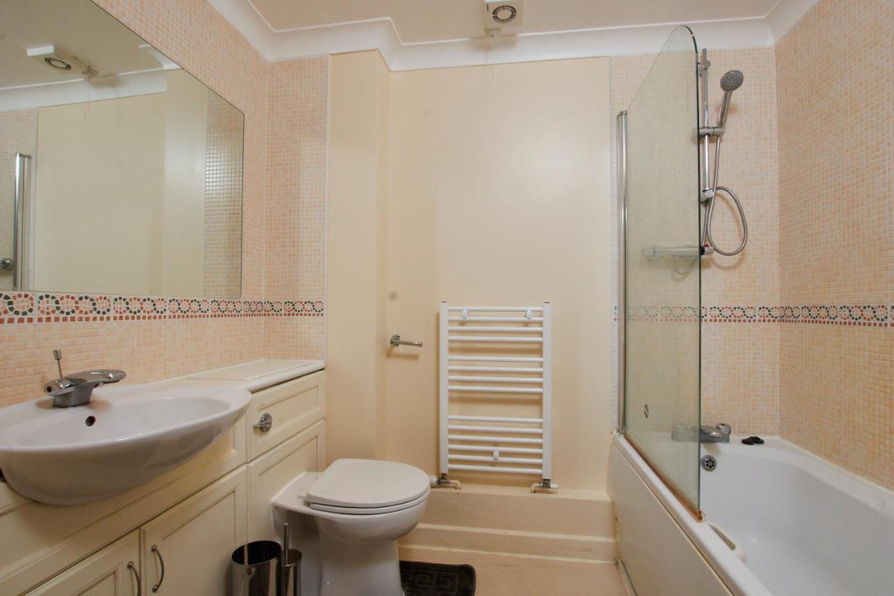 Exquisite Cambridge Abode - Sleeps 6 - Parking Apartment Екстериор снимка